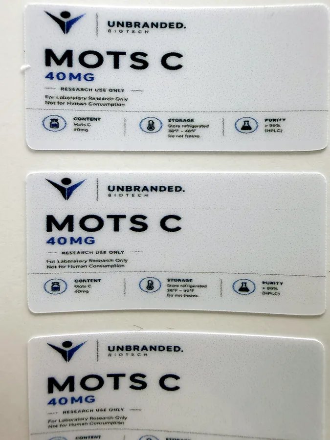 White gloss labels